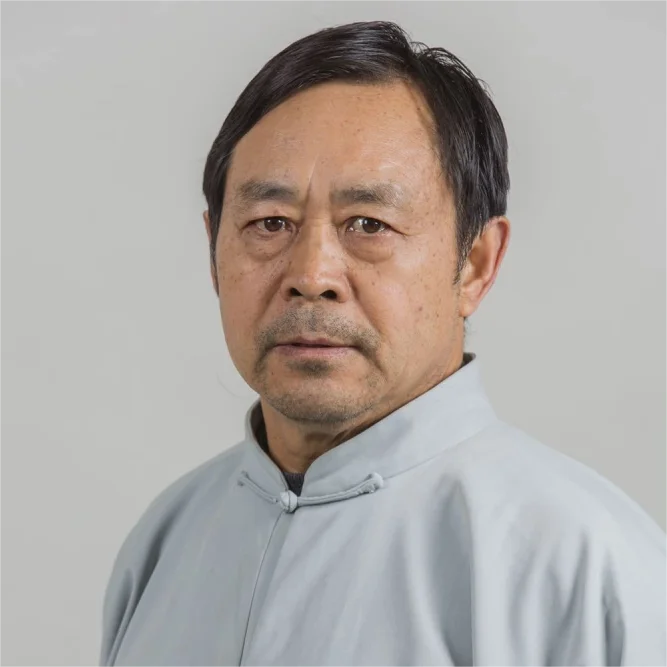 自称“浑元形意太极拳掌门人”的马保国，出生于1952年