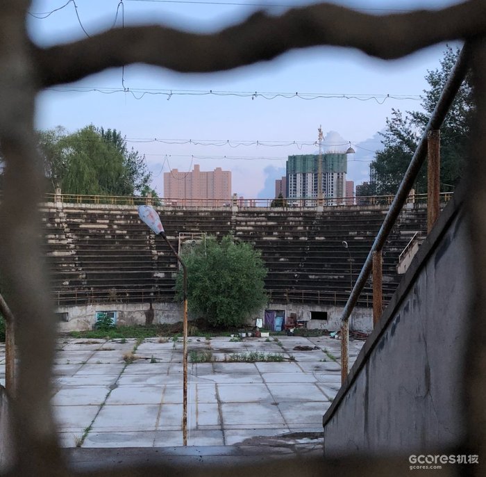 我眼中的新海诚:《铃芽之旅》真的是爱情片吗? 我眼中的新海诚:《铃芽之旅》真的是爱情片吗?