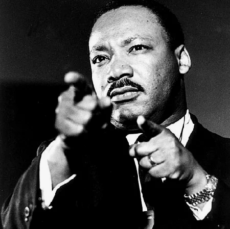马丁·路德·金(Martin Luther King, Jr，1929年1月15日-1968年4月4日)，非裔美国人，出生于美国佐治亚州亚特兰大，美国牧师、社会活动家、民权主义者，美国民权运动领袖。