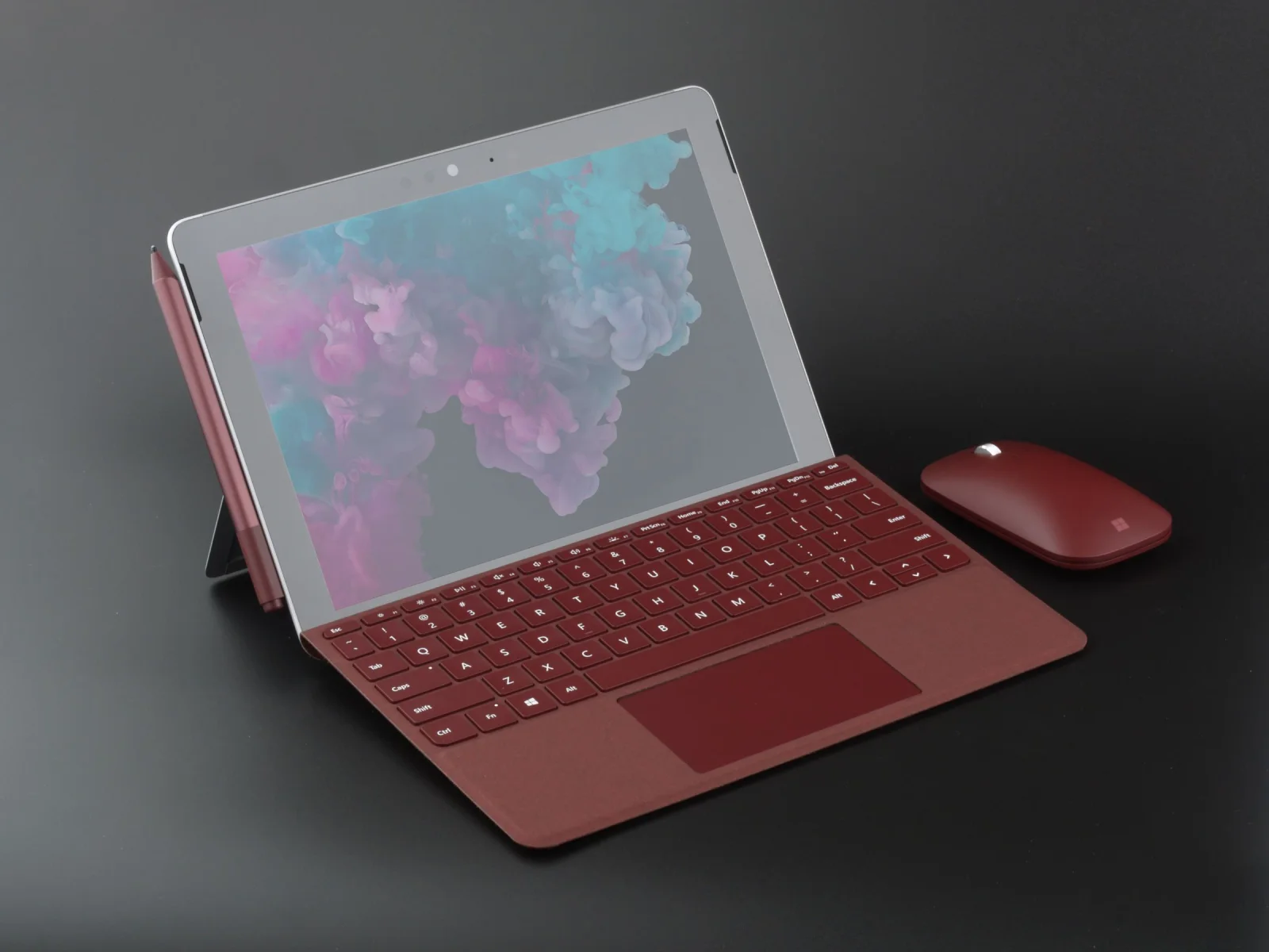 疑似 Surface Go 2 完成 FCC 认证，Surface Book 3 信息曝光
