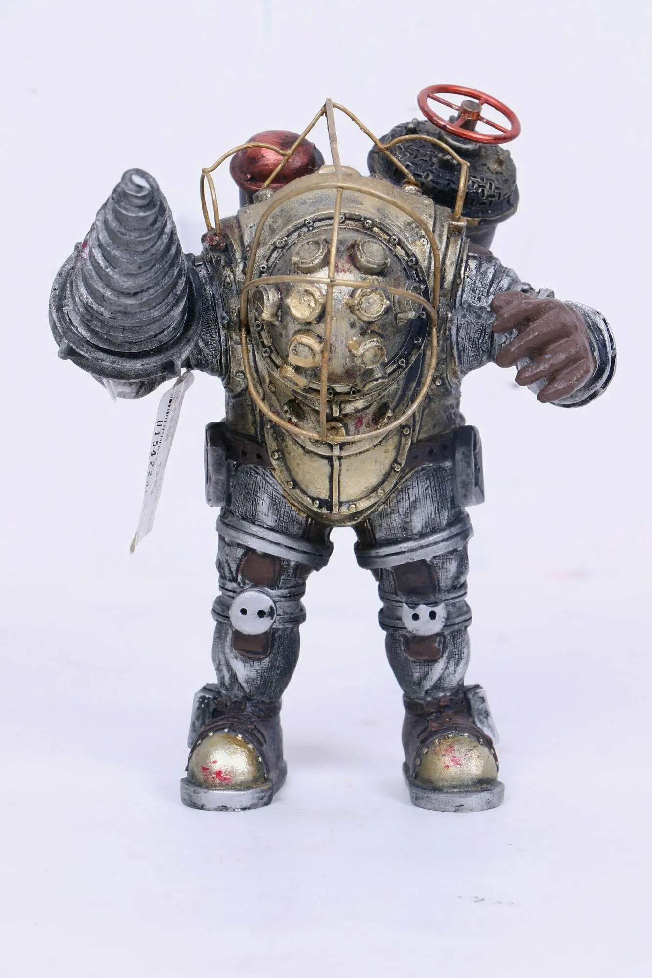 拍卖网站的大老爹小雕像
（网址：https://www.auctionninja.com/waterbury-auction-gallery/product/bioshock-2-subject-delta-sculpture-action-figure-new-with-tag-304764.html）