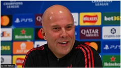 看足球，学英语