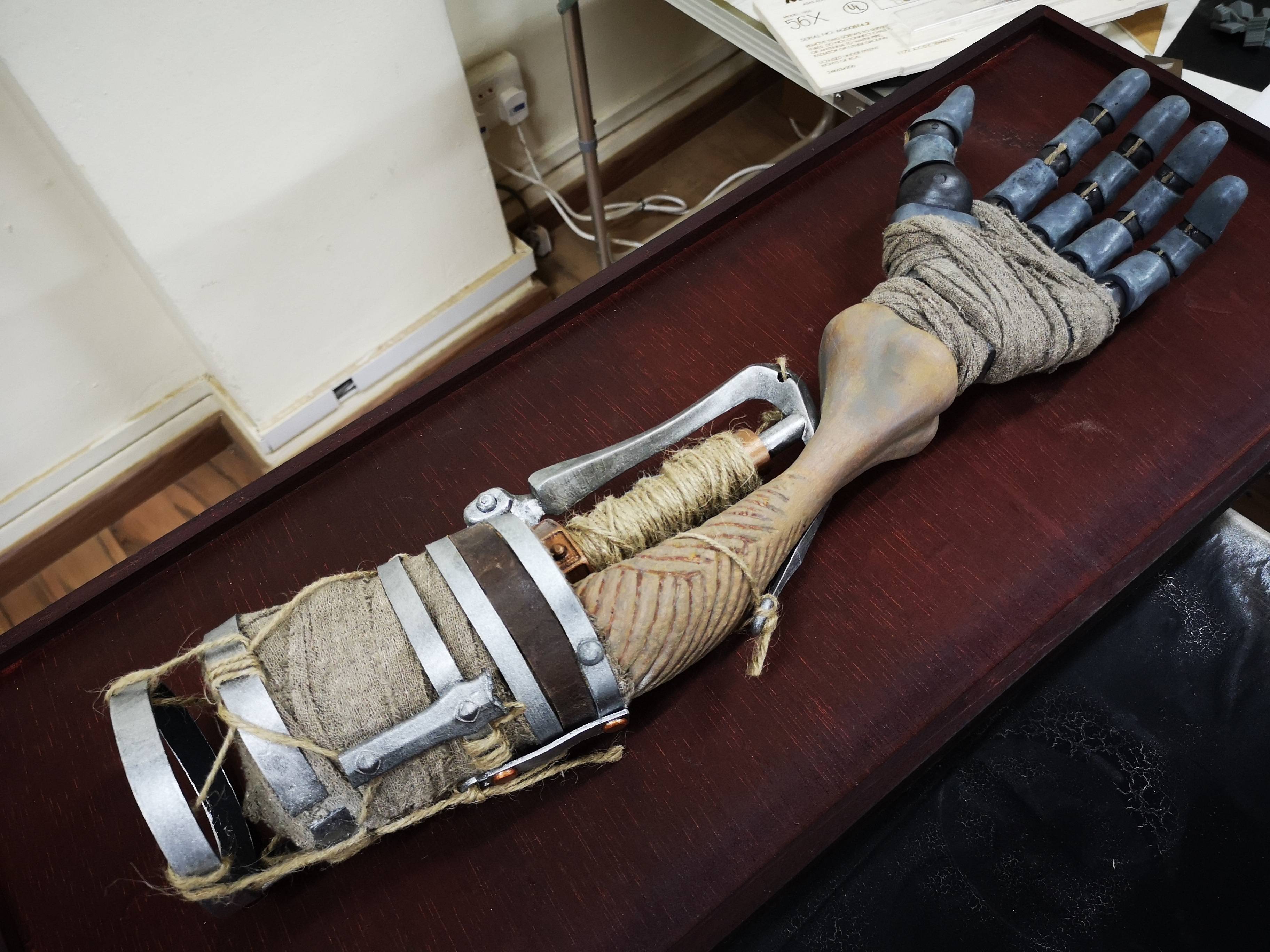 藏在民间的佛雕师,国外玩家自制了一个《只狼》里的忍义手