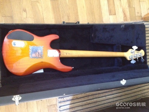 设备之王 :radiohead 贝斯手 colin greenwood 的音乐装备(贝斯吉他篇