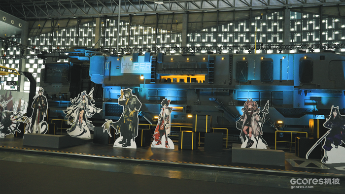 他们好像是认真想造一个真实的梦:《明日方舟》嘉年华 他们好像是认真想造一个真实的梦:《明日方舟》嘉年华