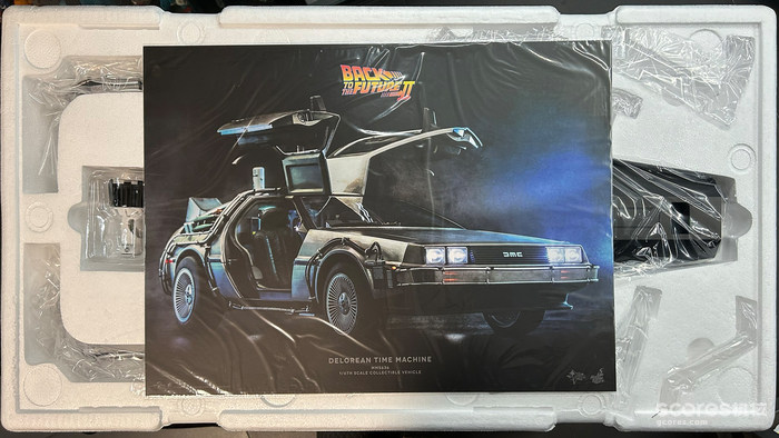 最经典的时光机归来,超大的1:6载具!HotToys《回到未来2》德罗宁时光车 最经典的时光机归来,超大的1:6载具!HotToys《回到未来2》德罗宁时光车