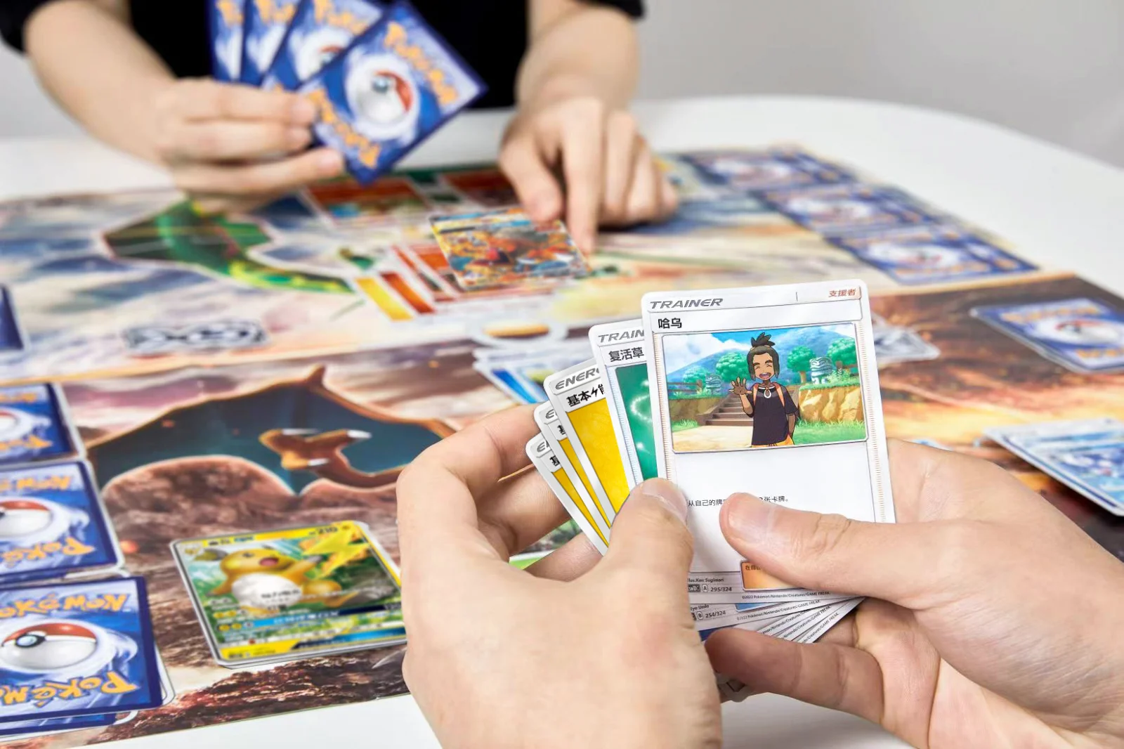 宝可梦集换式卡牌游戏简中版将于10月28日正式发售