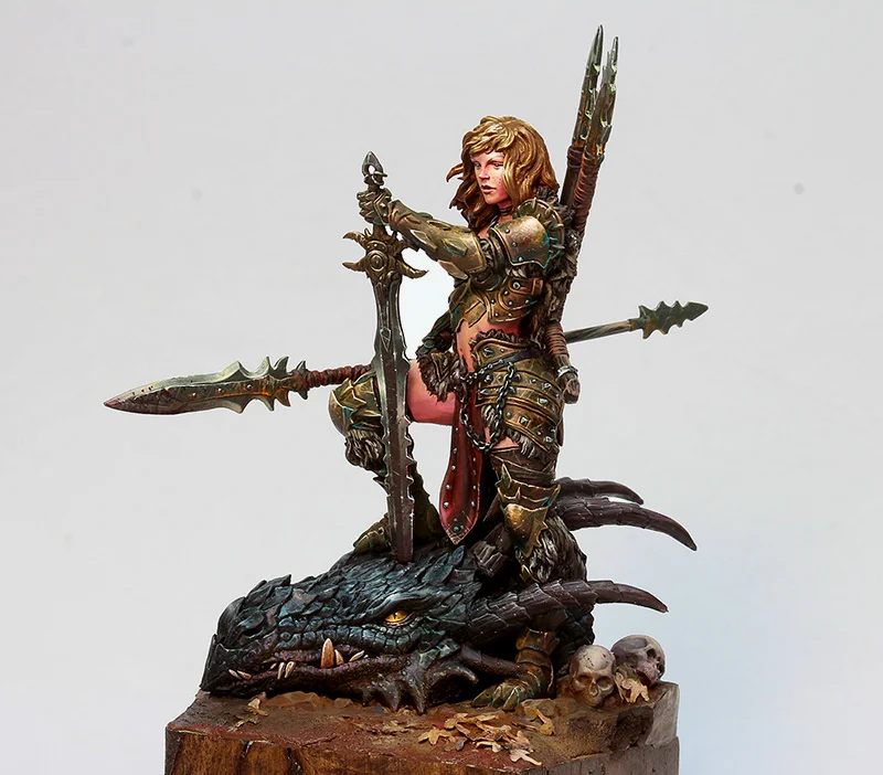 Dragon Huntress 75mm