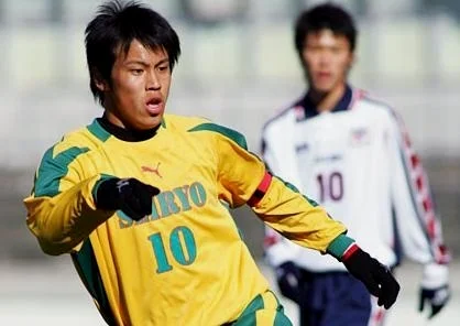 高中时代带领队伍杀进全国高中四强的本田圭佑