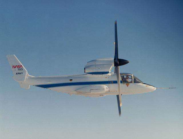 贝尔公司是倾转旋翼技术的主要推进者。其XV-15验证机是早期较为成功的倾转旋翼技术验证机。