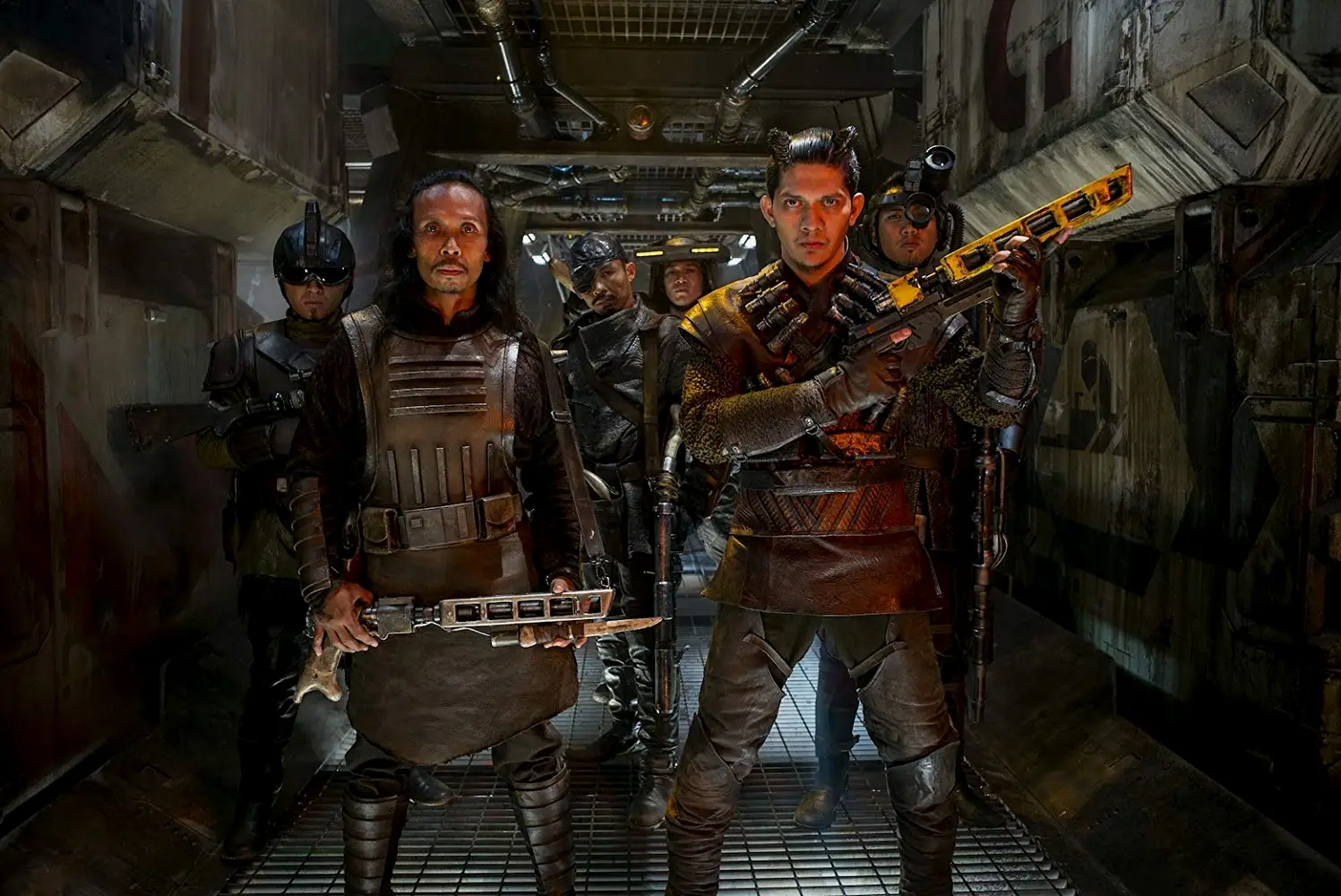 《星球大战7》雅彦·鲁伊安（左）、伊科·乌艾斯