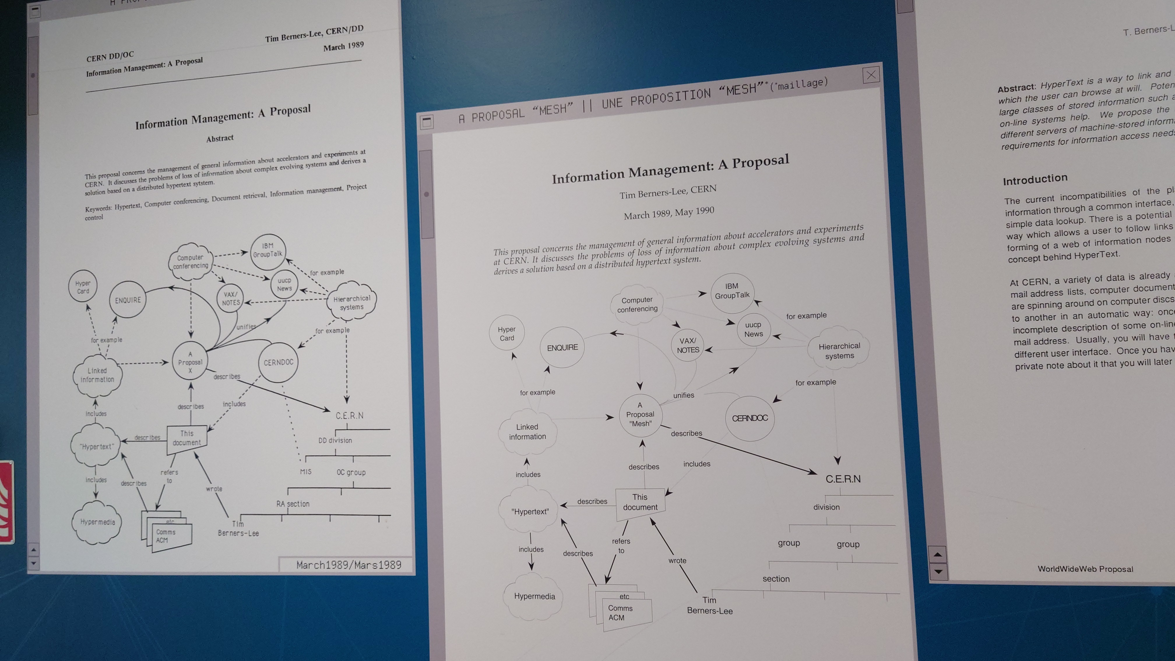 计算中心门口展示的Tim Berners-Lee 提出万维网的相关技术文档（我电脑和网络技术白痴，不懂乱讲的）。