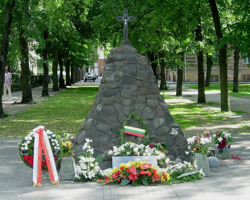 死于KGB及契卡机关的受害者纪念碑，立陶宛
