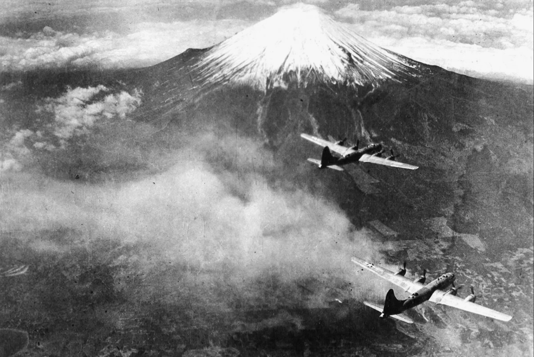 B29与富士山
