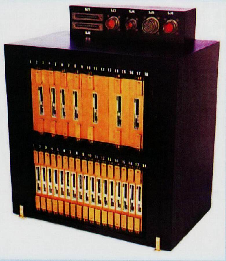 LHX的任务计算机和ATF的通用综合处理器都采用了相同的基本模块。不过F-22的通用综合处理器单元的规模更大点。