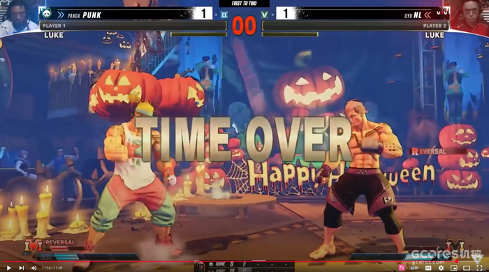 双方在最后的僵持后,两边都看不到血条了