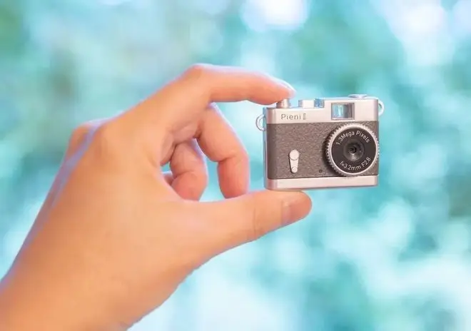 肯高图丽发布超小型玩具相机Pieni II