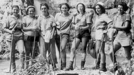 帕尔马赫的女兵，40年代