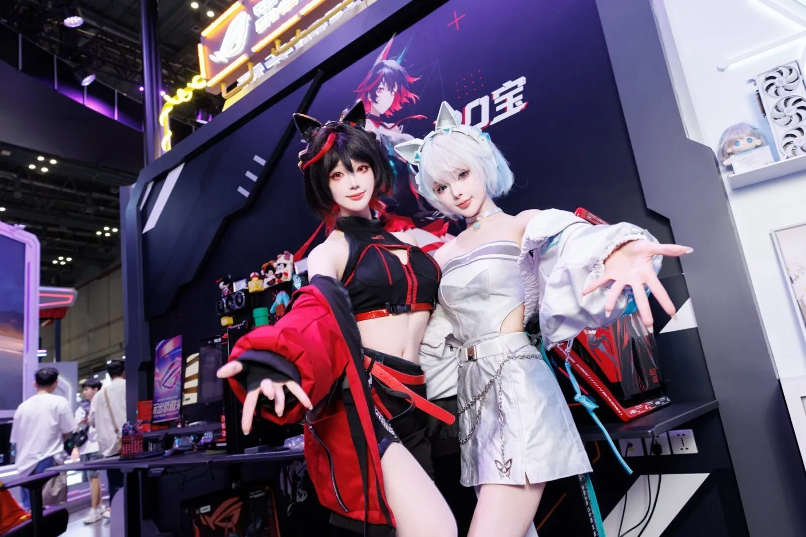 ROG玩创宇宙降临BW2026 华硕主板解锁次元超新星
