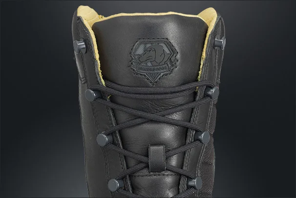 PUMA Sneaking Boots 售价：60000日元（约3162元人民币）