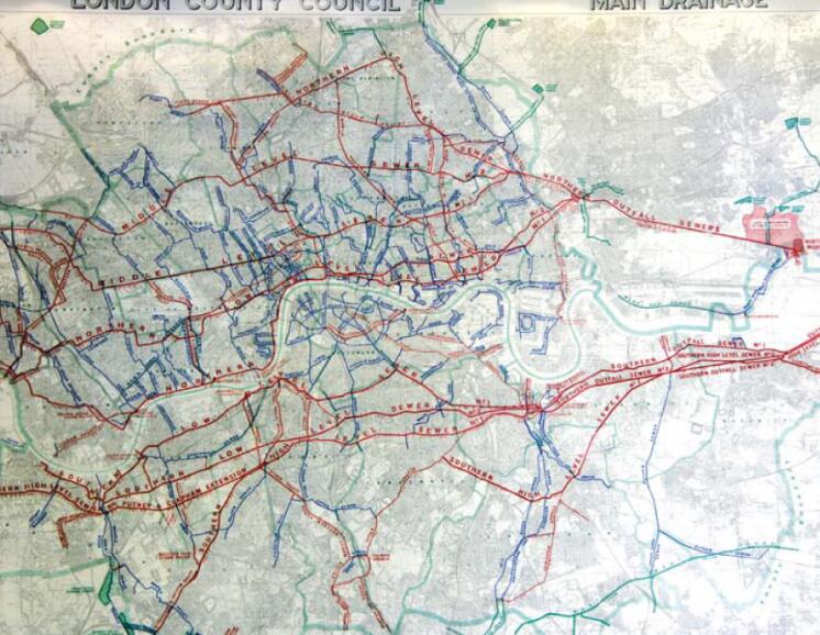 1934年倫敦主要下水道網分佈於圖