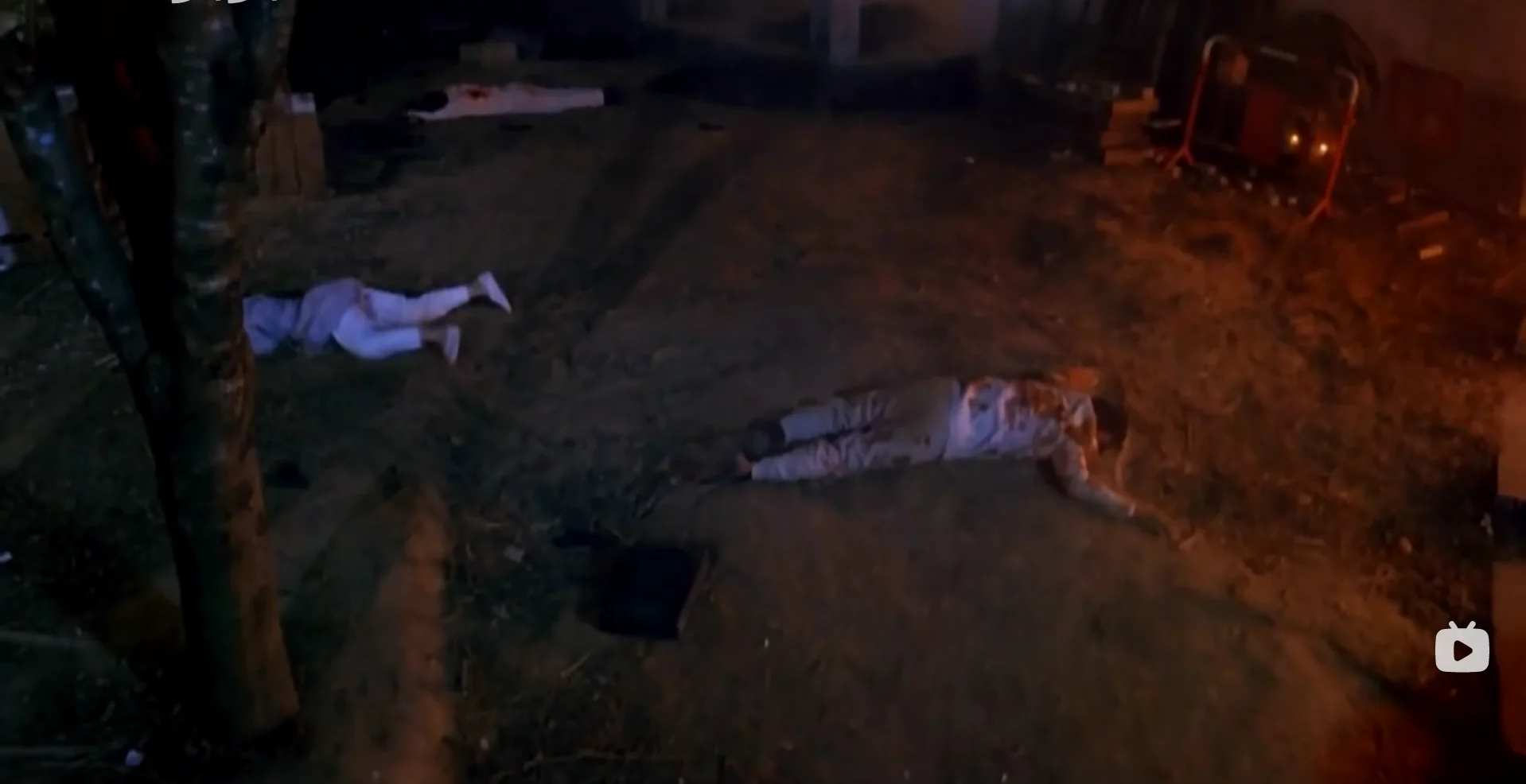 Jennie治不好自己的眼睛，去不了自己梦想的地方，更没有了依靠