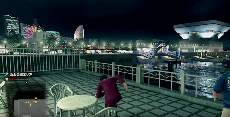 《人中之龙7》游戏中的场景：Lawson便利店休息处附近