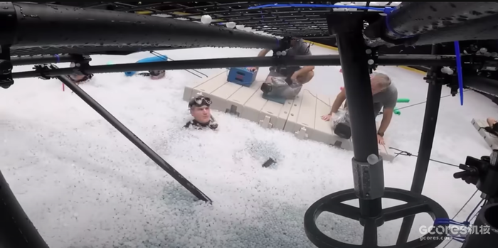 《阿凡达2》在角色模型、面部、皮肤、毛发、灯光及水下动捕的提升 《阿凡达2》在角色模型、面部、皮肤、毛发、灯光及水下动捕的提升