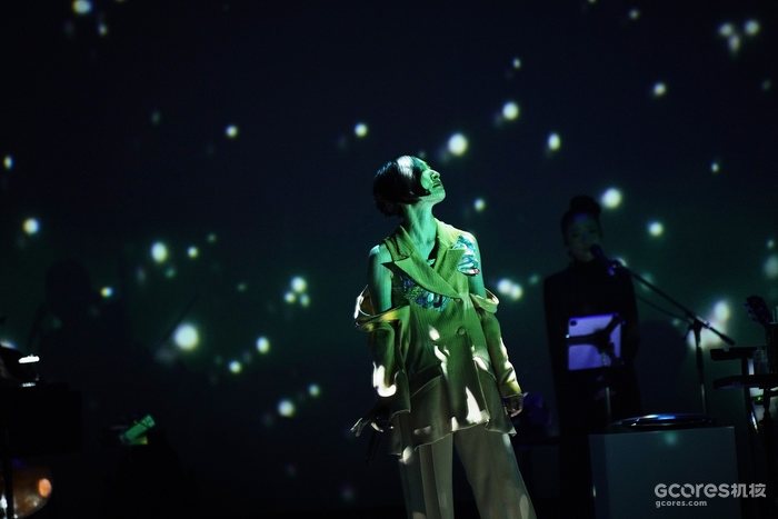 想要将“感谢”的情谊传达到各位的心中:机核网专访日本声优兼歌手坂本真绫 想要将“感谢”的情谊传达到各位的心中:机核网专访日本声优兼歌手坂本真绫