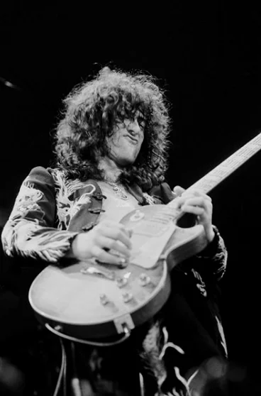 Terry O'Neill 镜头中的 Jimmy Page