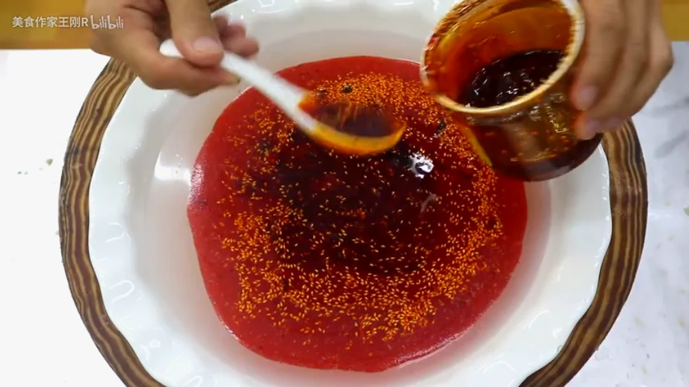 适量的辣油，恩