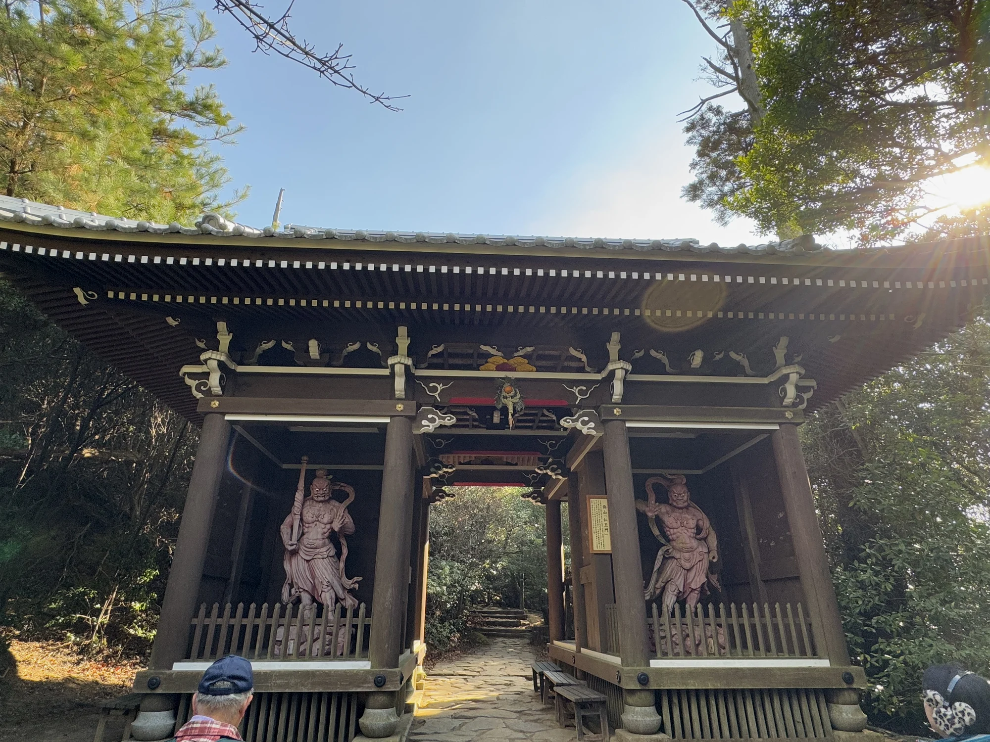 真仁王门