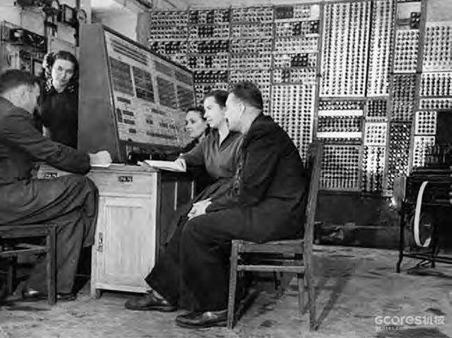 《原子之心》:苏联控制论与人工智能异想 《原子之心》:苏联控制论与人工智能异想