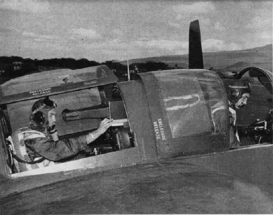 F7F-3N的雷达操作员