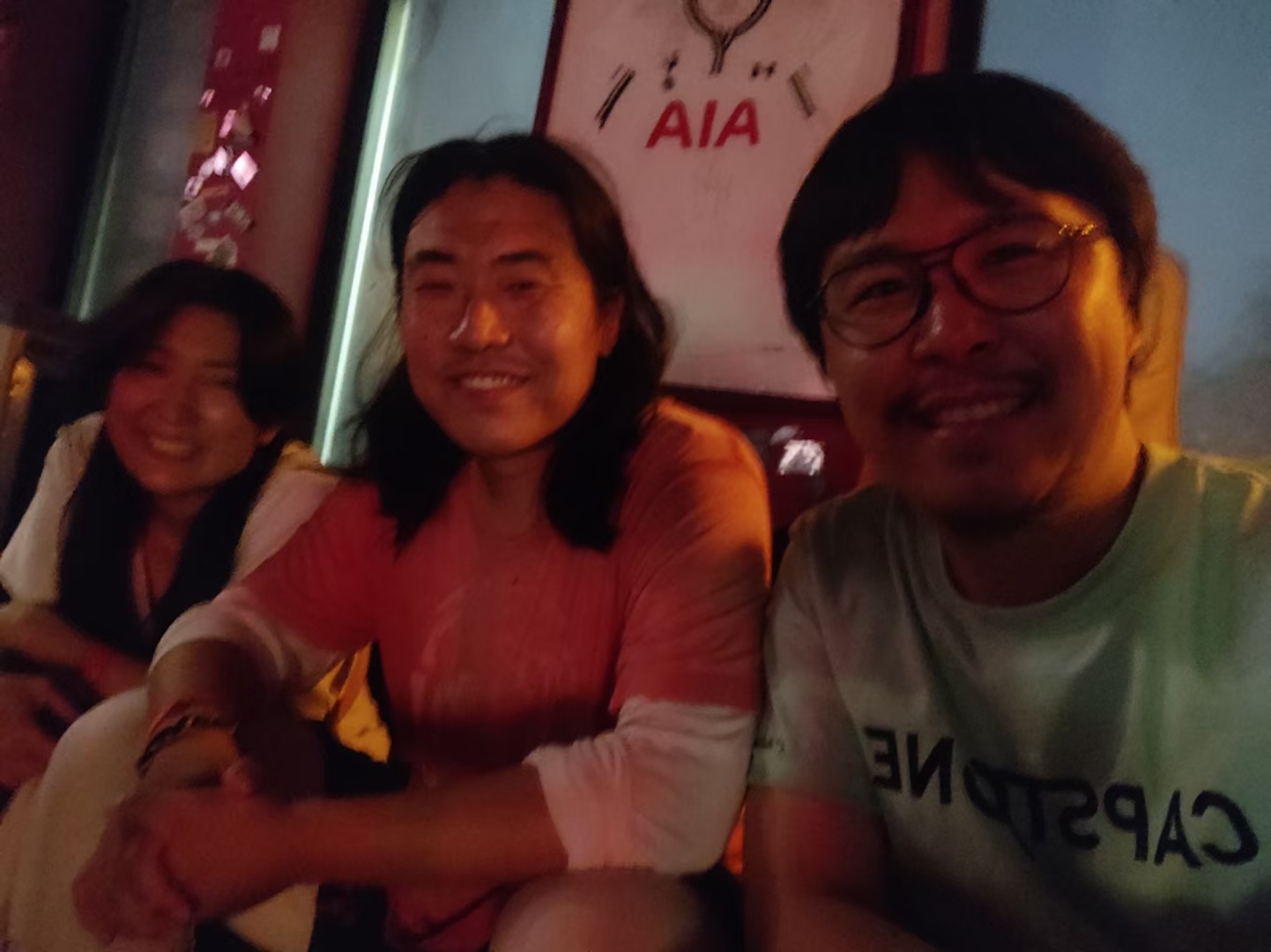 2021年在school演出之後的合影 （從左至右為紀子元、丁小龍、劉潤芝）