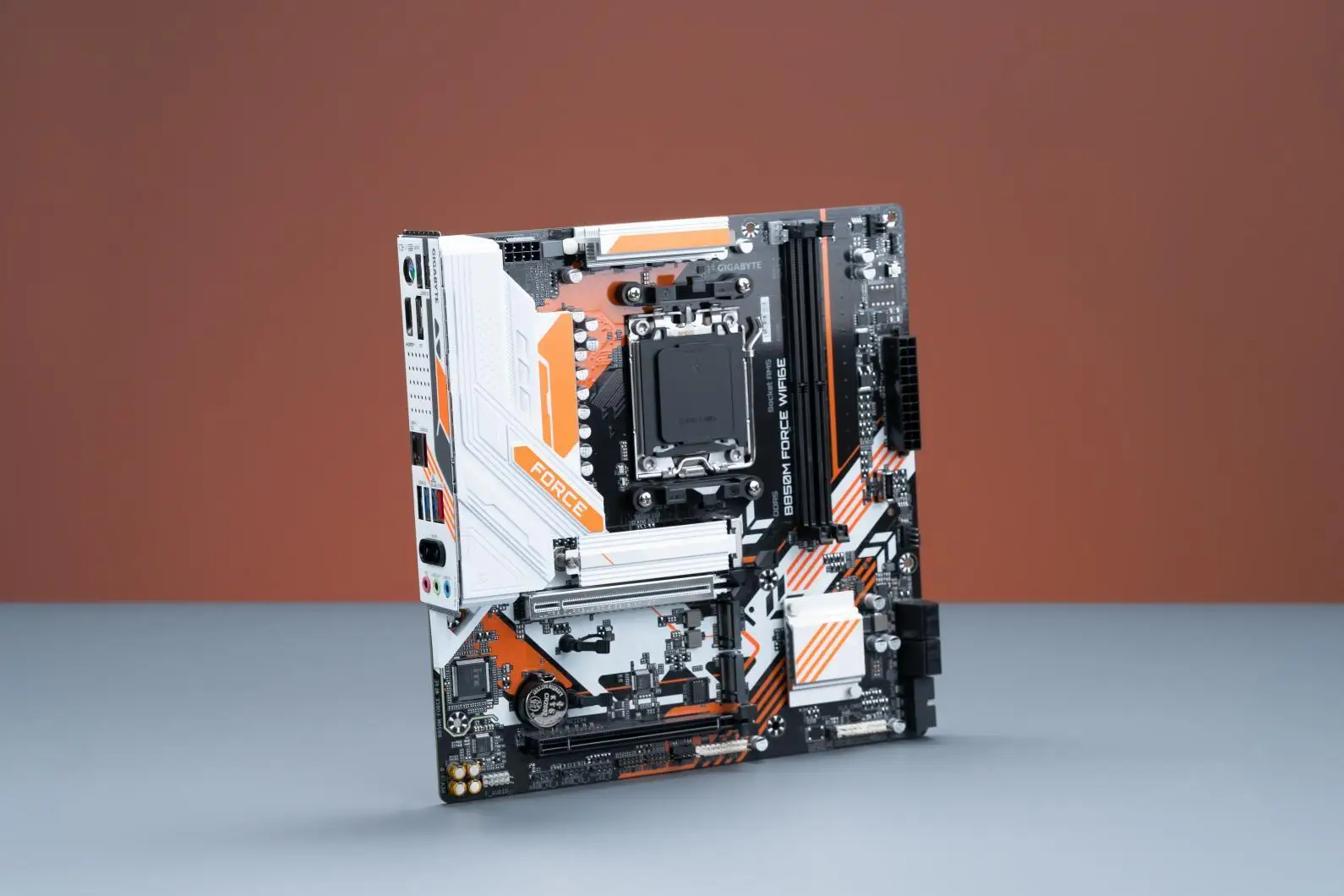 这些信息价值超千元，解锁认知玩转爆款B850主板