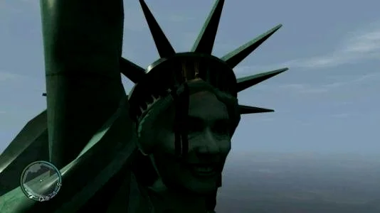 R星把纽约的自由女神像换成了希拉里 克林顿，手里托举着冒着热气的咖啡，这很明显是在讽刺当年的热咖啡事件。