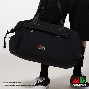 点赞+分享，即有机会获得「吉考斯工业 × MEGA DRIVE」联名训练包