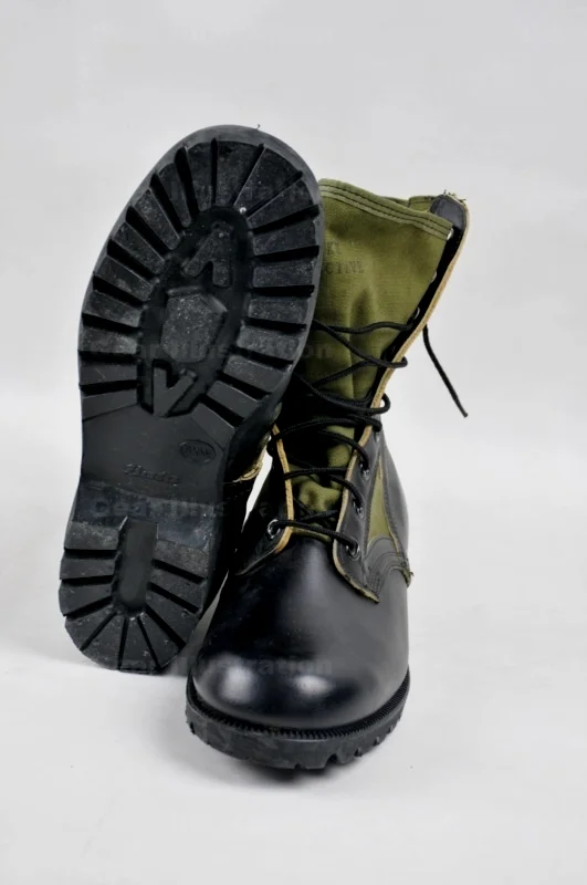 越战期间的“A”底（或者叫Vibram底）丛林靴