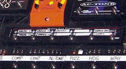 一张照片：2012年3月6日的 Austin City Limits 上的 Voodoo Lab Commander。