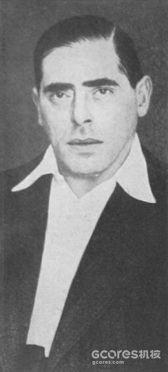 埃里克·扬·哈努森（Erik Jan Hanussen），奥地利犹太人，玄学家、催眠师、占星术士和魔术师，据说他曾经和希特勒会面并指导后者