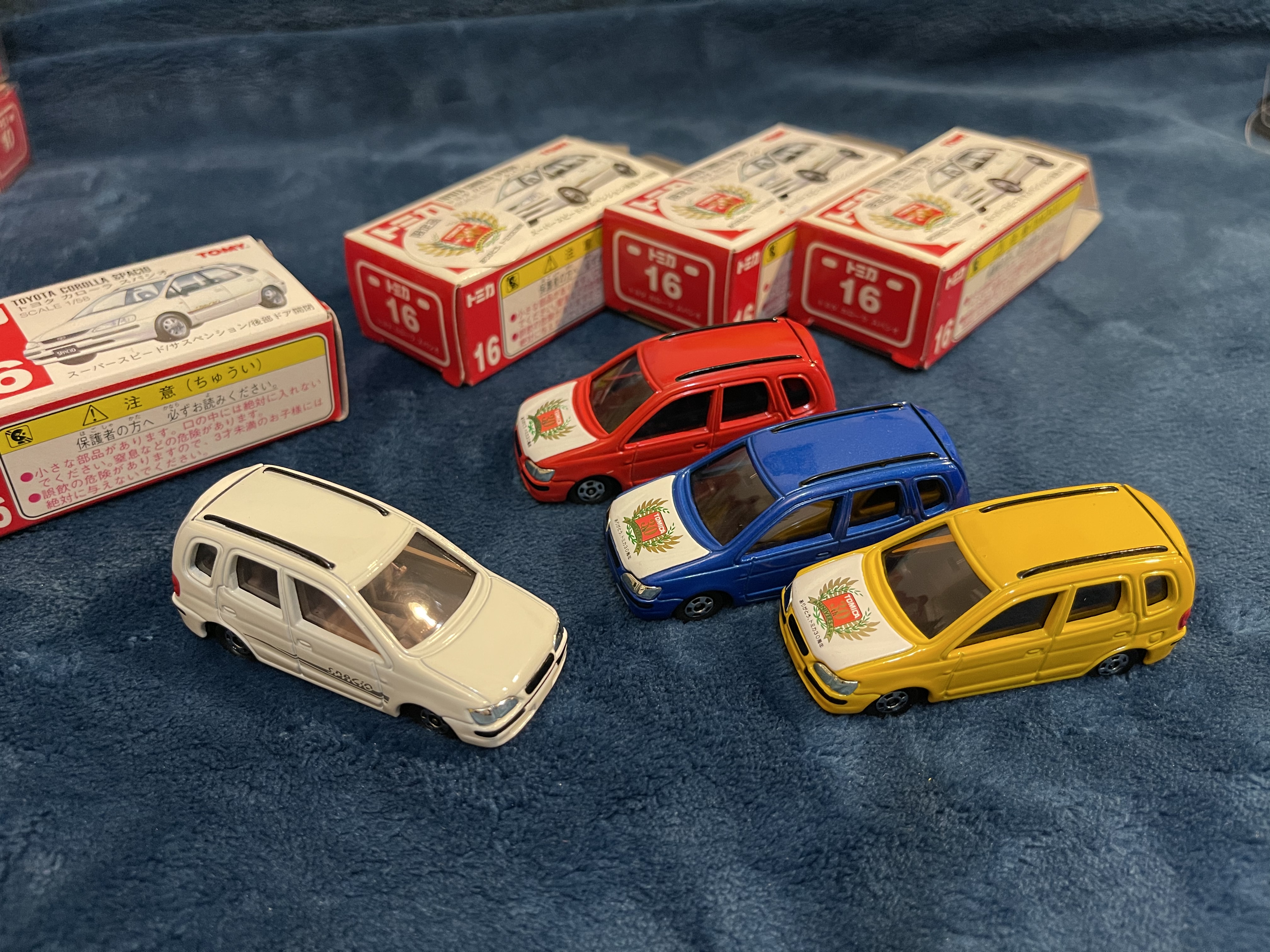 16-3存在限定品帖的盒子與車型