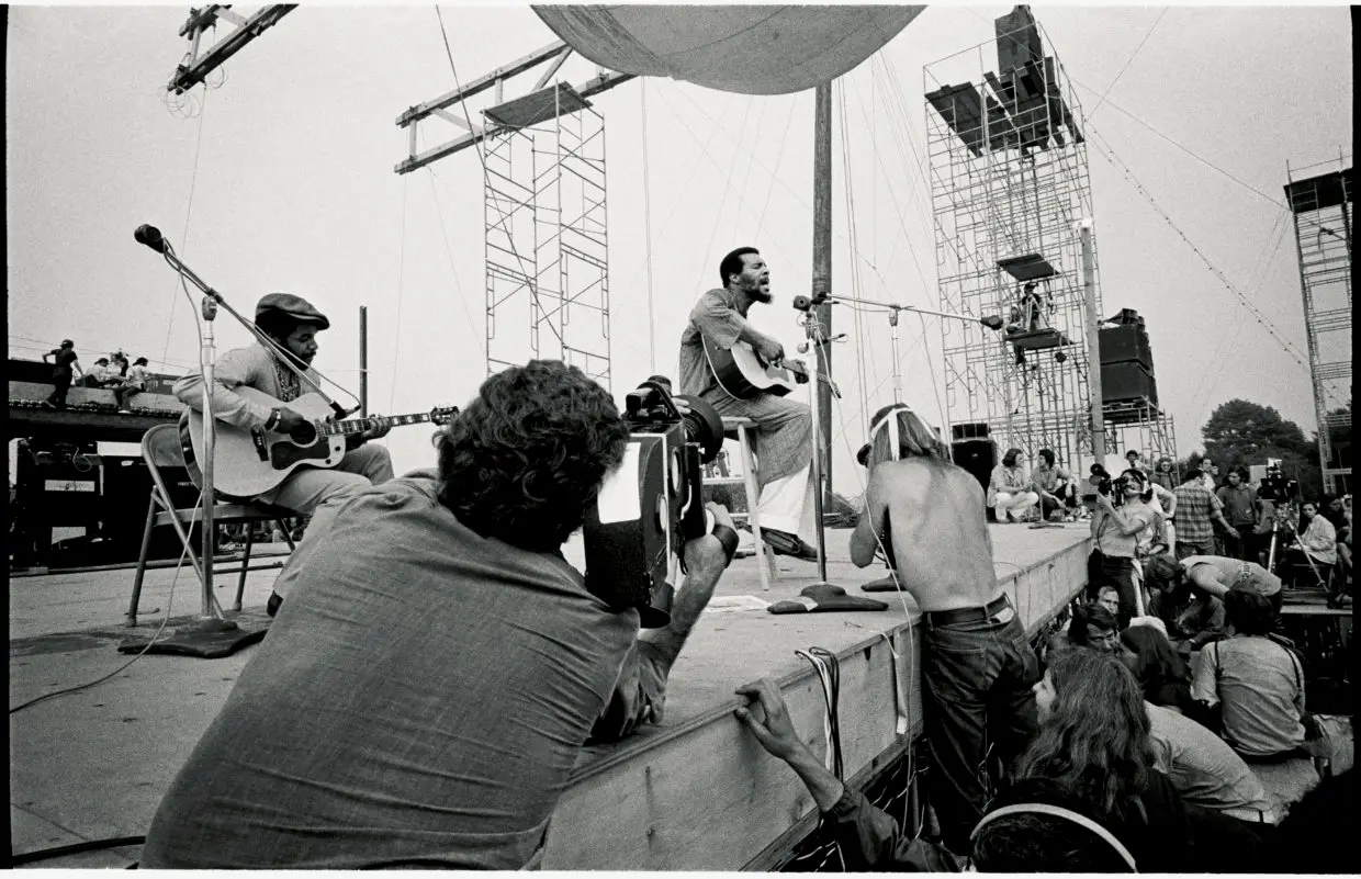 歌唱者為Richie Havens