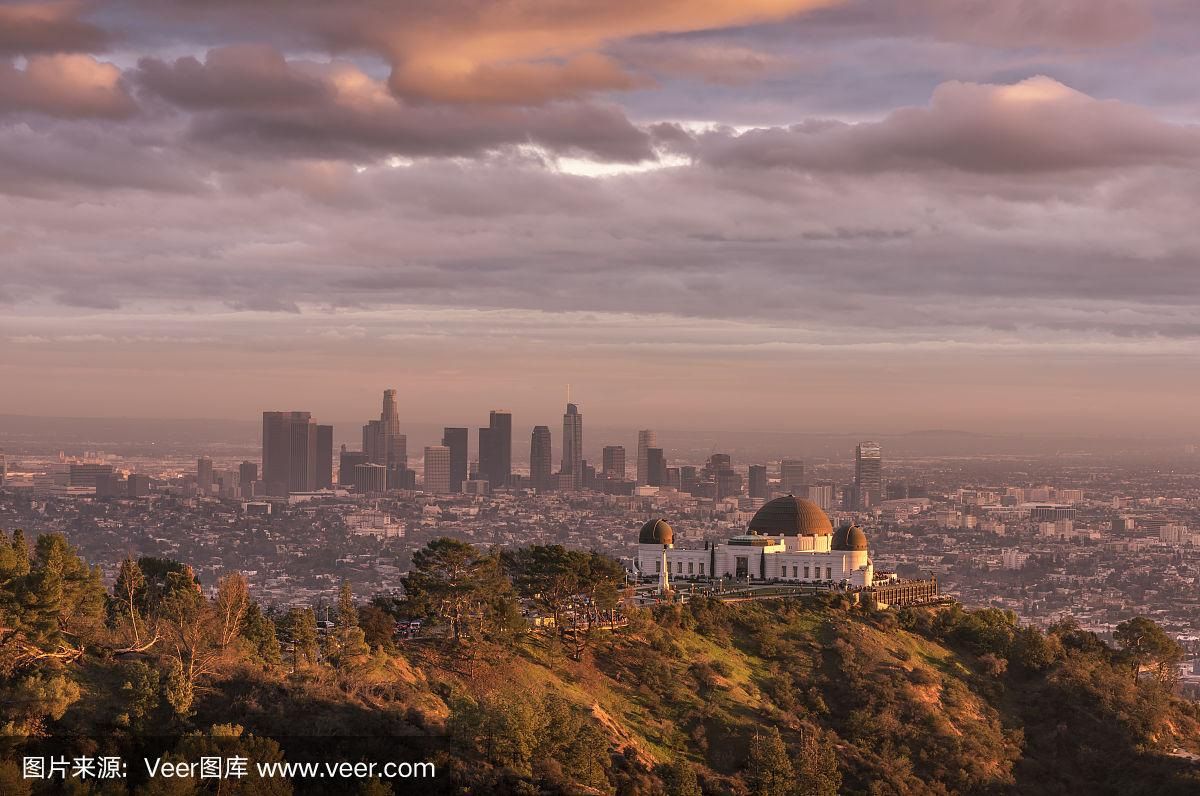 现实中的格里菲斯天文台和洛杉矶市