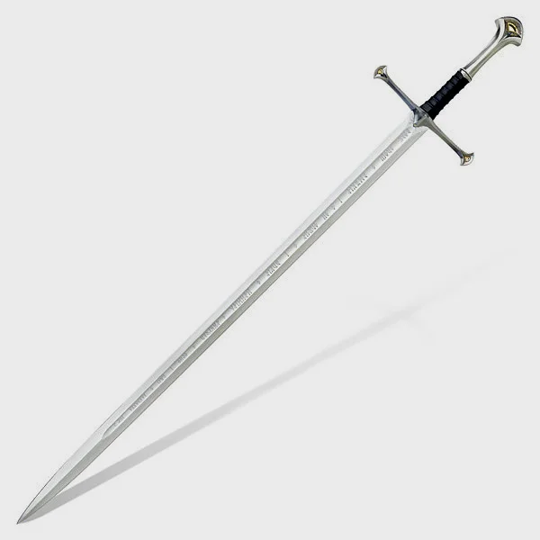 电影中最有名的双手剑——《指环王》中阿拉贡的圣剑Narthil.