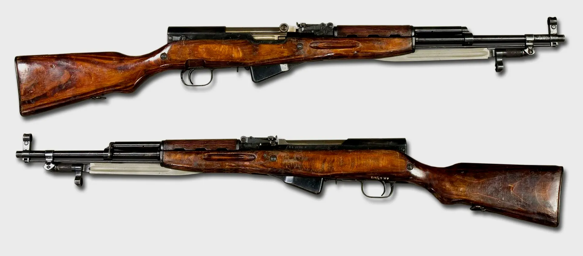 二战后苏联重新研制的SKS半自动步枪，它在中国的变体服役时间相当长