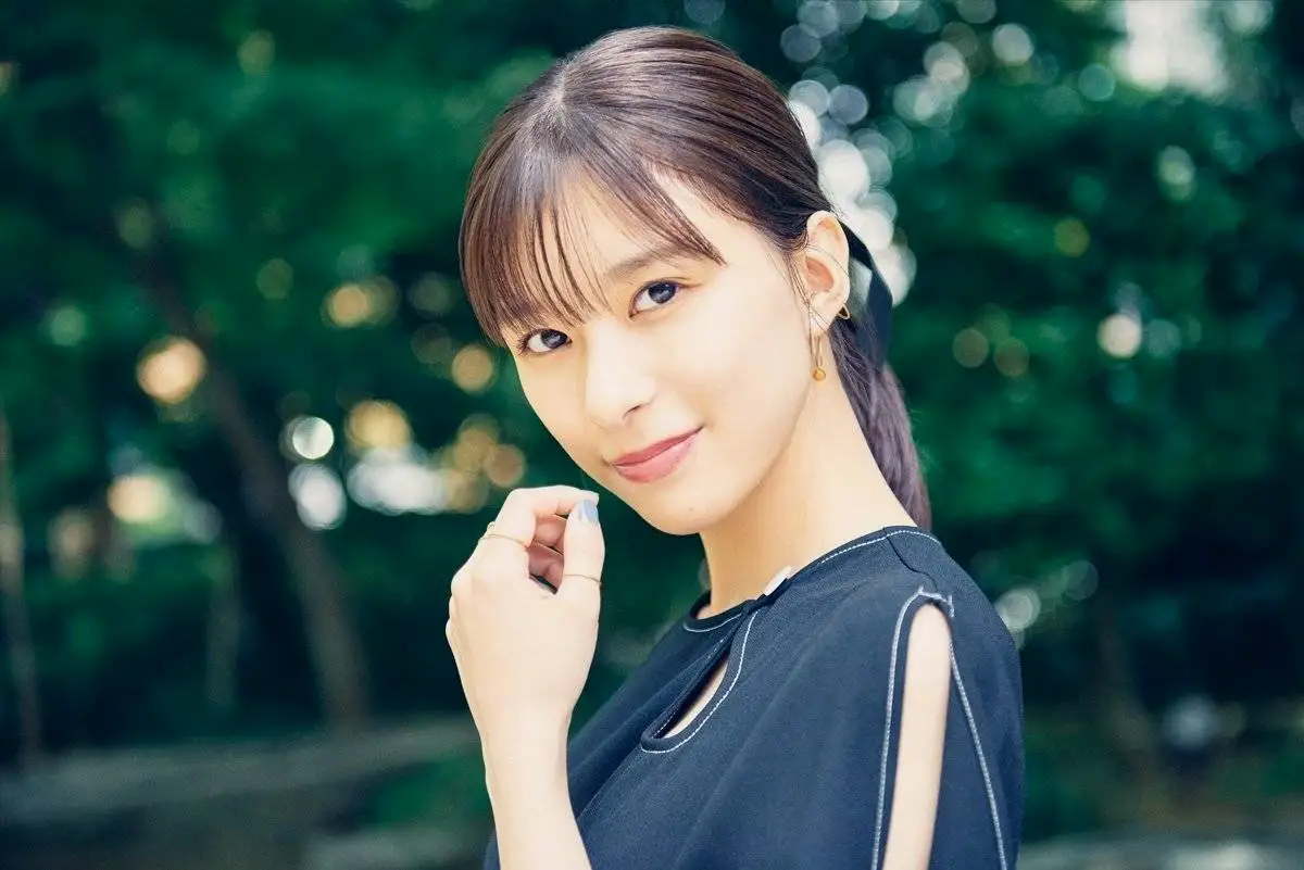 《真凶标签》女主芳根京子因在《短剧开始啦》中饰演奈津美一角而被更多国内观众认识