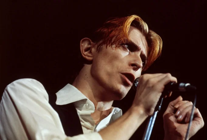 Terry O'Neill 所拍摄的 David Bowie《Diamond Dog》巡演照片