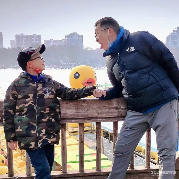 游戏开发者的育儿观丨陪孩子一起玩游戏是我们获取快乐最好的方式