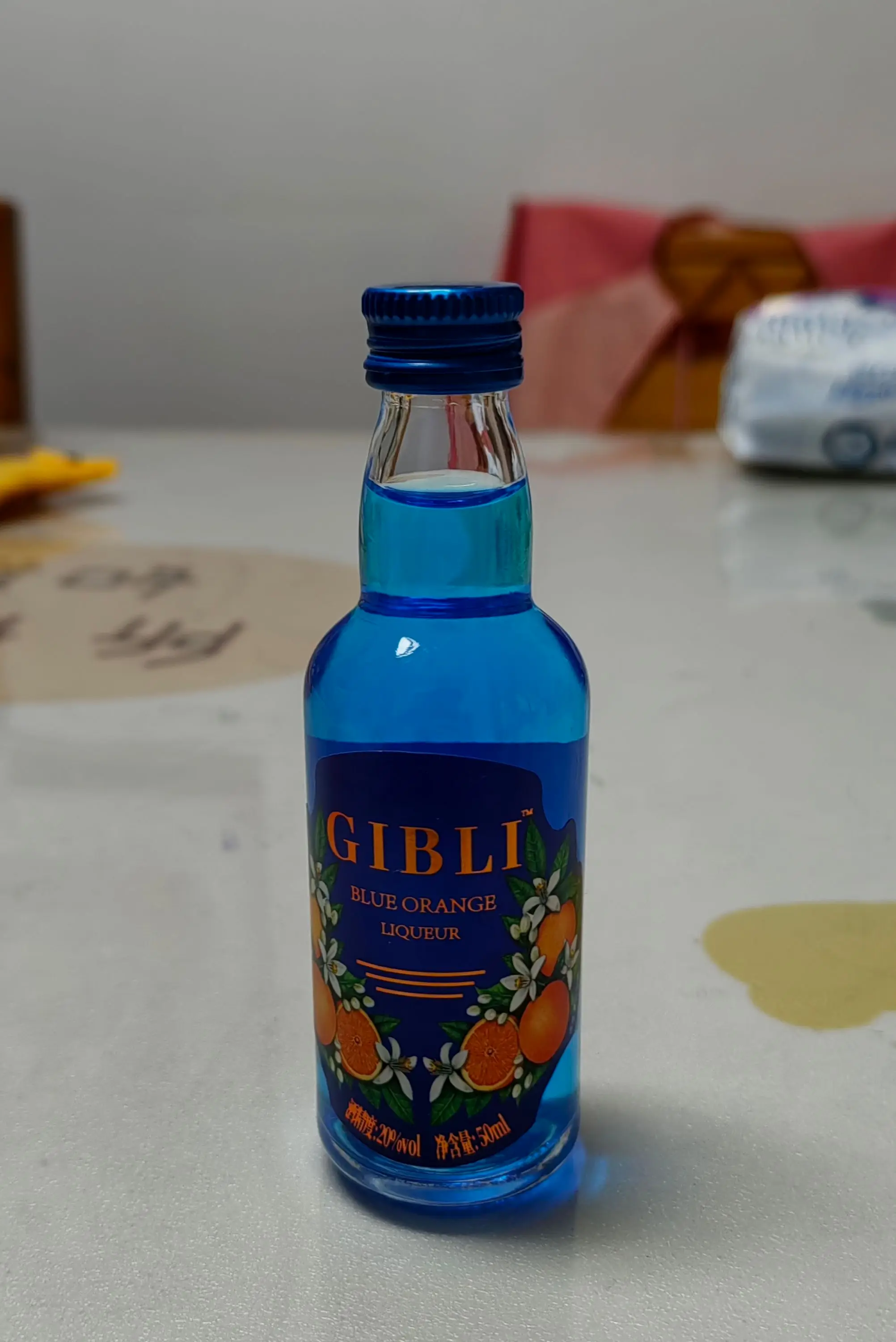 在超市里看到个酒……不仅颜色，甚至味道都有点洁厕灵的意思🤣🤣🤣 | 机组| 机核GCORES